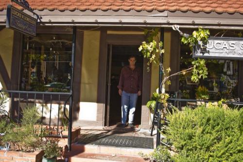 Mike Lewellen welcomes guests to the Lucas & Lewellen Tasting Room in Solvang