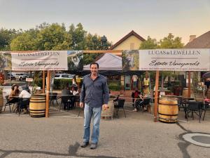 Mike Lewellen at Lucas & Lewellen Vineyards - outdoor wine tasting